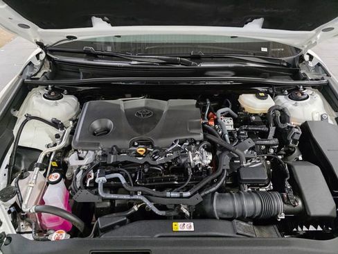 Used 2025 Toyota Camry LE image 26