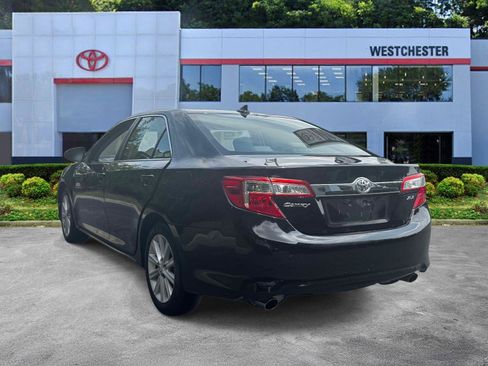 Used 2012 Toyota Camry XLE FWD image 5