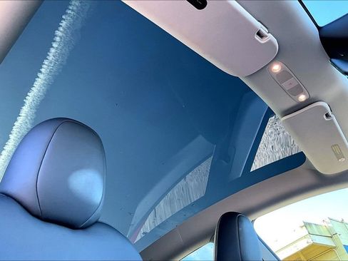 Used 2023 Tesla Model Y Long Range image 15