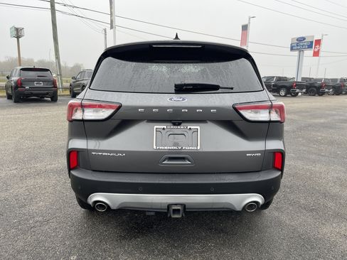 Used 2022 Ford Escape Titanium w/ Class II Trailer Tow Package image 3