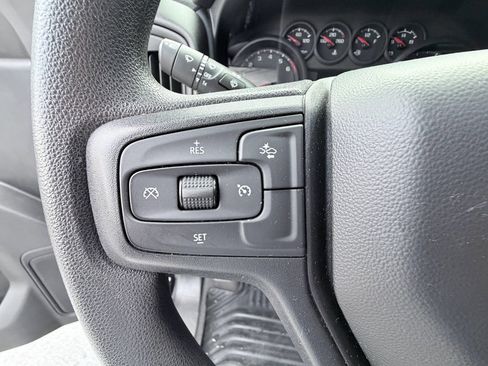 Used 2022 Chevrolet Silverado 1500 Custom image 13