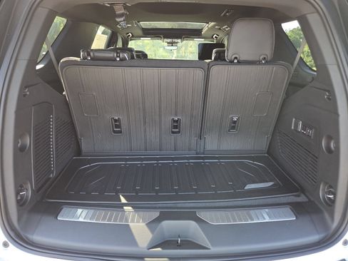 New 2026 GMC Yukon AT4 Ultimate w/ LPO, Floor Liner Package AWD/4WD image 25