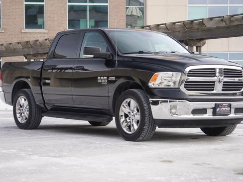 Used 2019 RAM 1500 Big Horn AWD/4WD image 5
