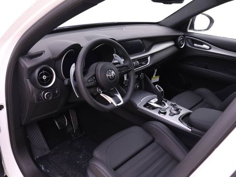 New 2026 Alfa Romeo Stelvio Sprint AWD/4WD image 6