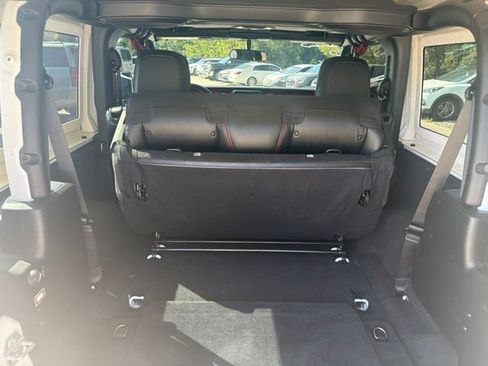 Used 2020 Jeep Wrangler Rubicon AWD/4WD image 25