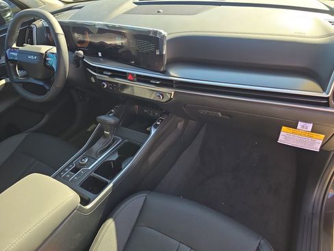 New 2026 Kia Sorento S image 13
