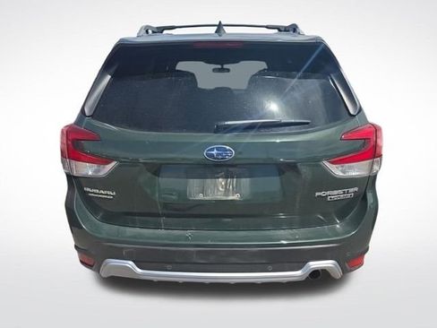 Used 2023 Subaru Forester Touring AWD/4WD image 3