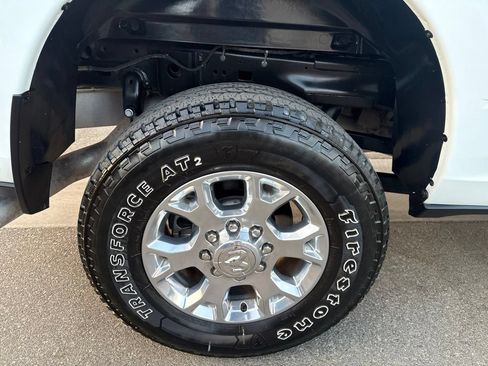 Used 2024 RAM 2500 Laramie AWD/4WD image 10