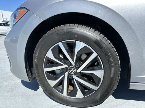 Used 2024 Volkswagen Jetta S image 11