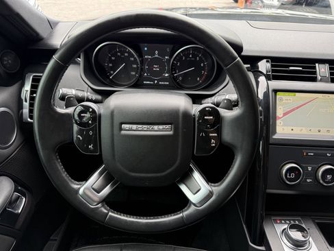 Used 2019 Land Rover Discovery SE AWD/4WD image 24