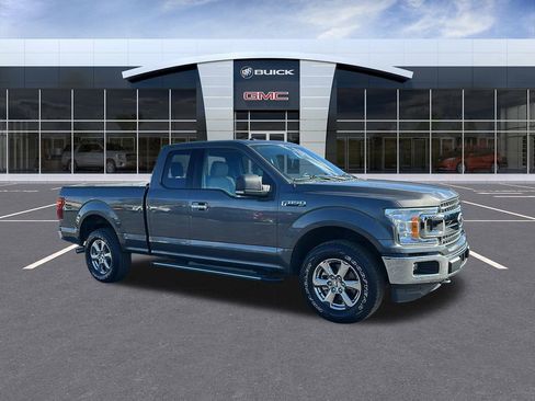 Used 2018 Ford F150 XLT w/ Equipment Group 302A Luxury image 7