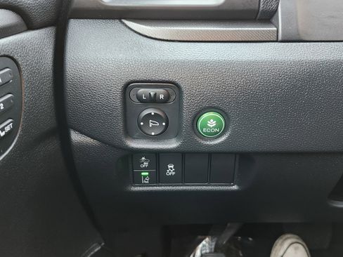 Used 2022 Honda Pilot TrailSport image 41