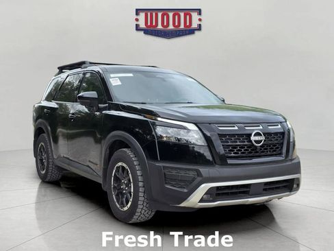 Used 2025 Nissan Pathfinder Rock Creek image 1