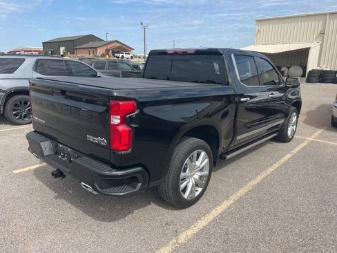 Used 2023 Chevrolet Silverado 1500 High Country w/ High Country Premium Package AWD/4WD image 6