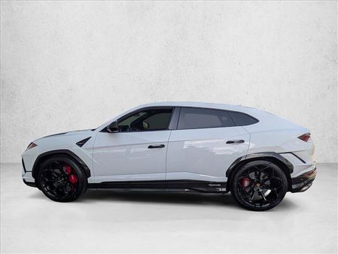 Used 2023 Lamborghini Urus Performante AWD/4WD image 9