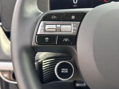 Certified 2025 Hyundai Ioniq 5 SE image 26