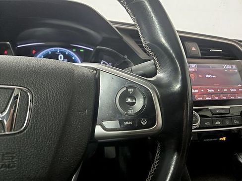 Used 2016 Honda Civic Touring image 22