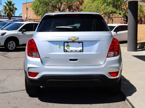 Used 2020 Chevrolet Trax LS w/ Tint and Cruise Package FWD image 11