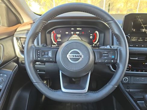 Used 2021 Nissan Rogue Platinum FWD image 20