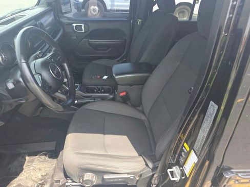 Used 2021 Jeep Wrangler Unlimited Sport AWD/4WD image 9