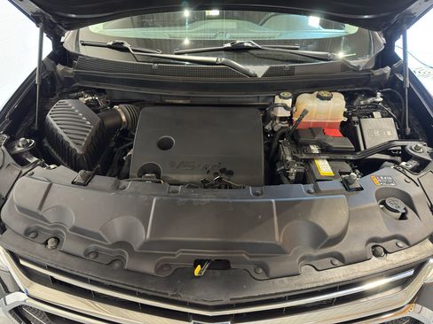 Used 2021 Chevrolet Traverse LT AWD/4WD image 37