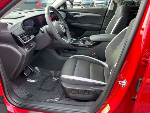 Used 2025 Buick Envision Sport Touring AWD/4WD image 17