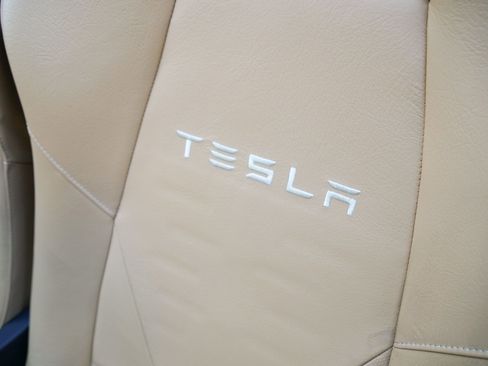 Used 2010 Tesla Roadster RWD image 20
