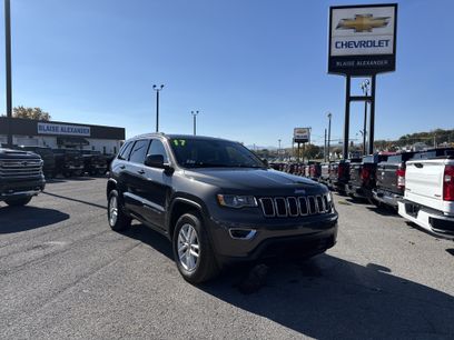 Used 2017 Jeep Grand Cherokee Laredo w/ Quick Order Package 23E