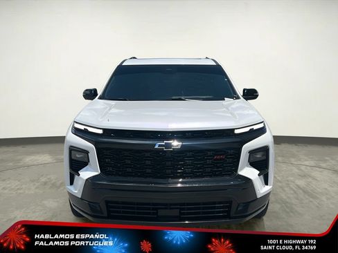 Used 2024 Chevrolet Traverse RS AWD/4WD image 9