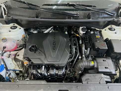 Used 2025 Kia Sportage LX image 33