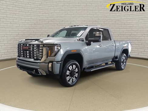 New 2025 GMC Sierra 3500 Denali w/ Denali Reserve Package image 1
