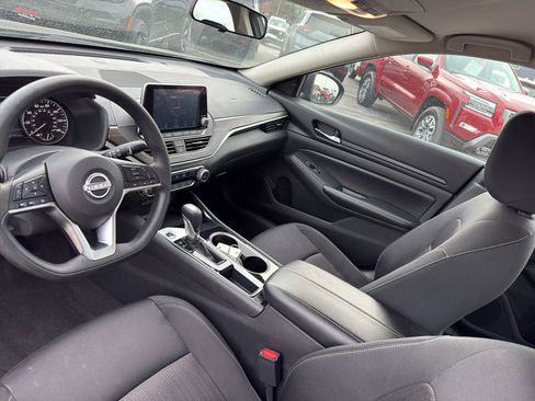 Certified 2024 Nissan Altima 2.5 SV image 25