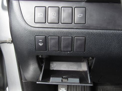 Certified 2019 Toyota Highlander XLE image 38