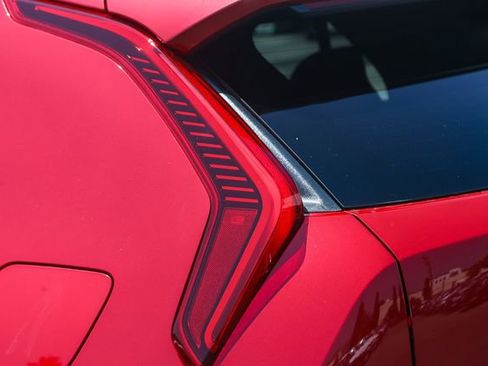New 2026 Kia Niro LX FWD image 18