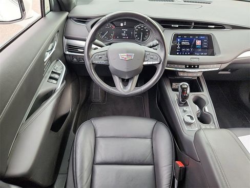 Used 2022 Cadillac XT4 Premium Luxury w/ Cold Weather Package image 11