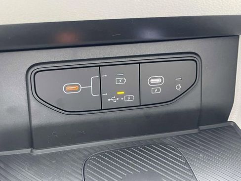 New 2026 Kia Sportage EX FWD image 36