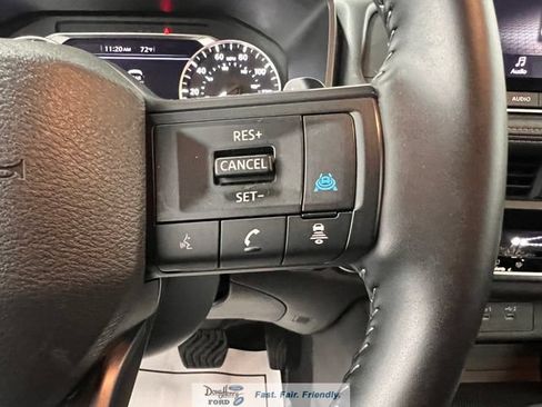 Used 2025 Nissan Rogue SV AWD/4WD image 44