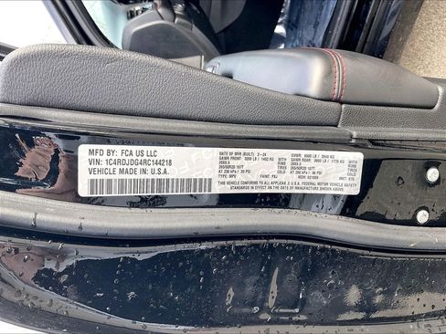 Used 2024 Dodge Durango GT image 34