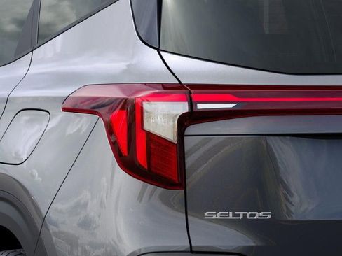 New 2026 Kia Seltos LX image 11
