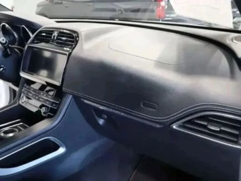 Used 2020 Jaguar F-PACE S image 46