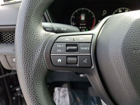 Used 2025 Honda CR-V EX image 21