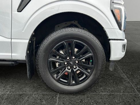 Used 2025 Ford F150 Platinum w/ FX4 Off-Road Package AWD/4WD image 9