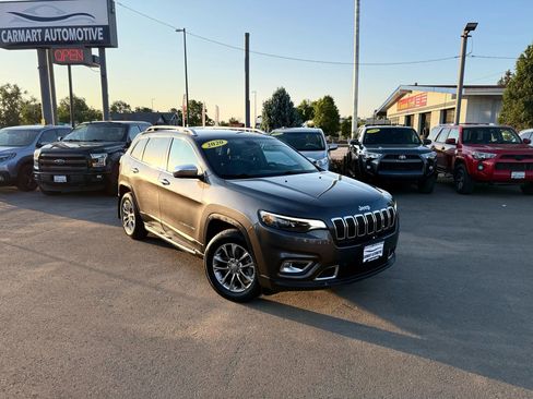 Used 2020 Jeep Cherokee Latitude Plus w/ Cold Weather Group image 2