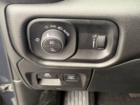 New 2026 RAM 1500 Express AWD/4WD image 21