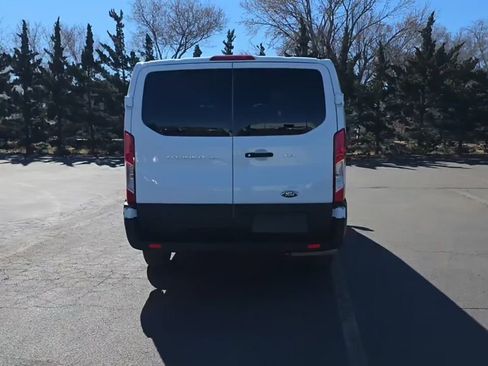 Used 2022 Ford Transit 350 XLT image 4