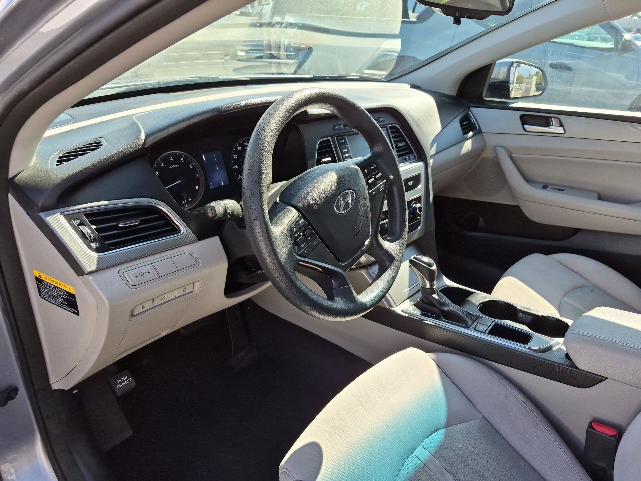 Used 2015 Hyundai Sonata SE w/ Option Group 09 FWD image 15
