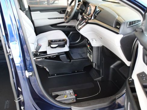 Used 2019 Honda Odyssey EX image 53