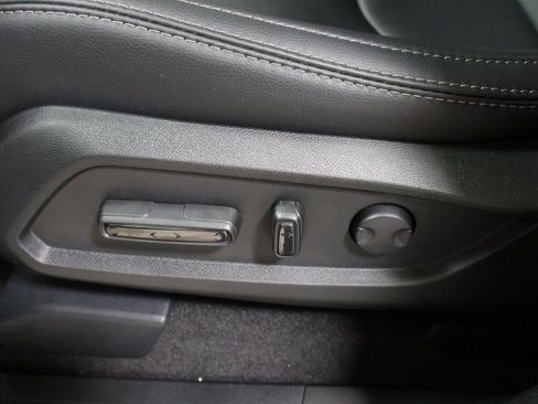 New 2025 Honda Pilot Touring image 13