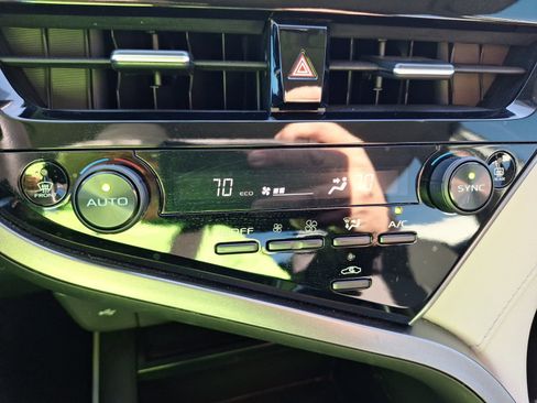 Used 2023 Toyota Camry LE image 26