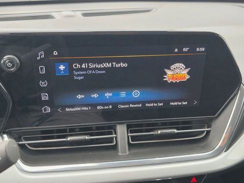 Used 2026 Chevrolet Trax LT image 25